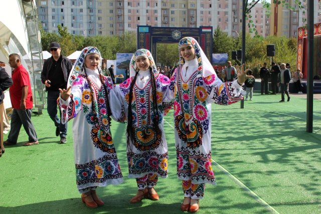 Национальные традиции и их роль в воспитании подрастающего поколения