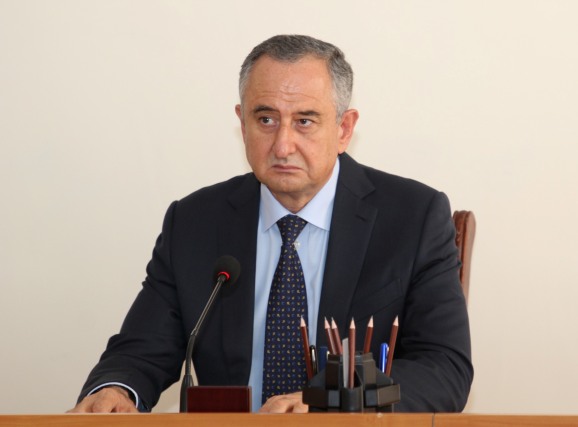 ЯВАН: ПРИЕМ ГРАЖДАН И ВСТРЕЧА С АКТИВОМ И РУКОВОДСТВОМ