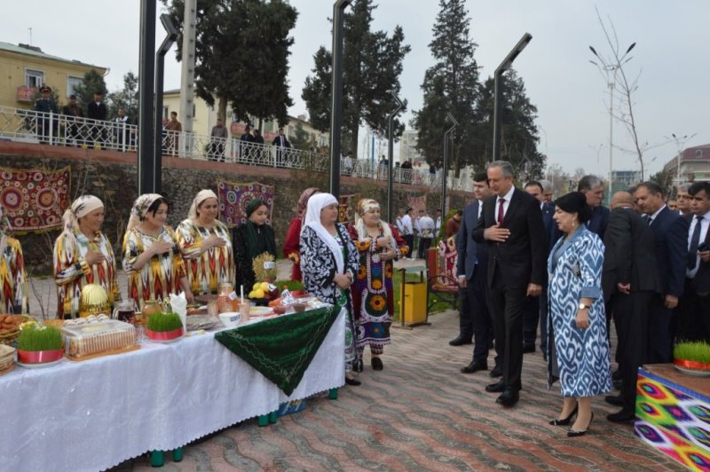 «КАРАВАН НАВРУЗА» ВОЗВЕСТИЛ О НАЧАЛЕ ПРАЗДНИКА В БОХТАРЕ
